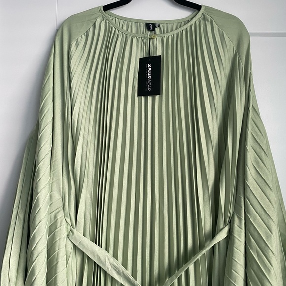 X plus wear NWT Green Pleated Maxi Kaftan Onesize Belted Dress - Picture 2 of 10